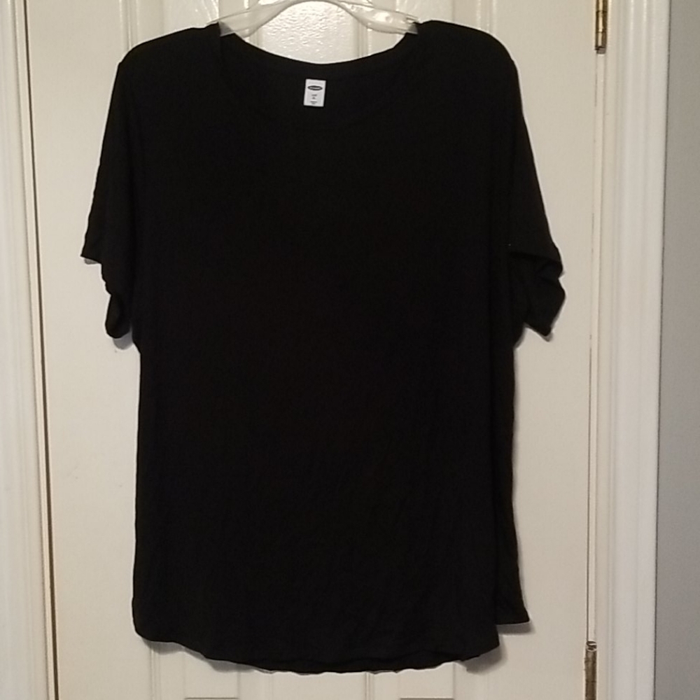 Black tee